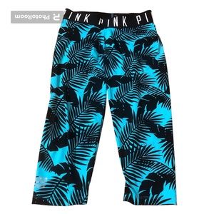 Victoria’s Secret Pink Ultimate Palm Tree Leaf Design Capris Leggings